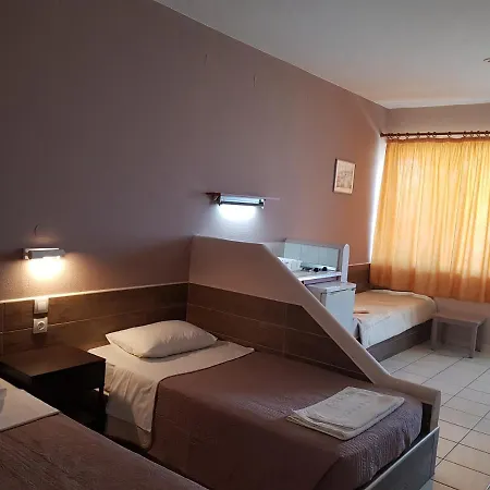 Asteraki Apartament 3*